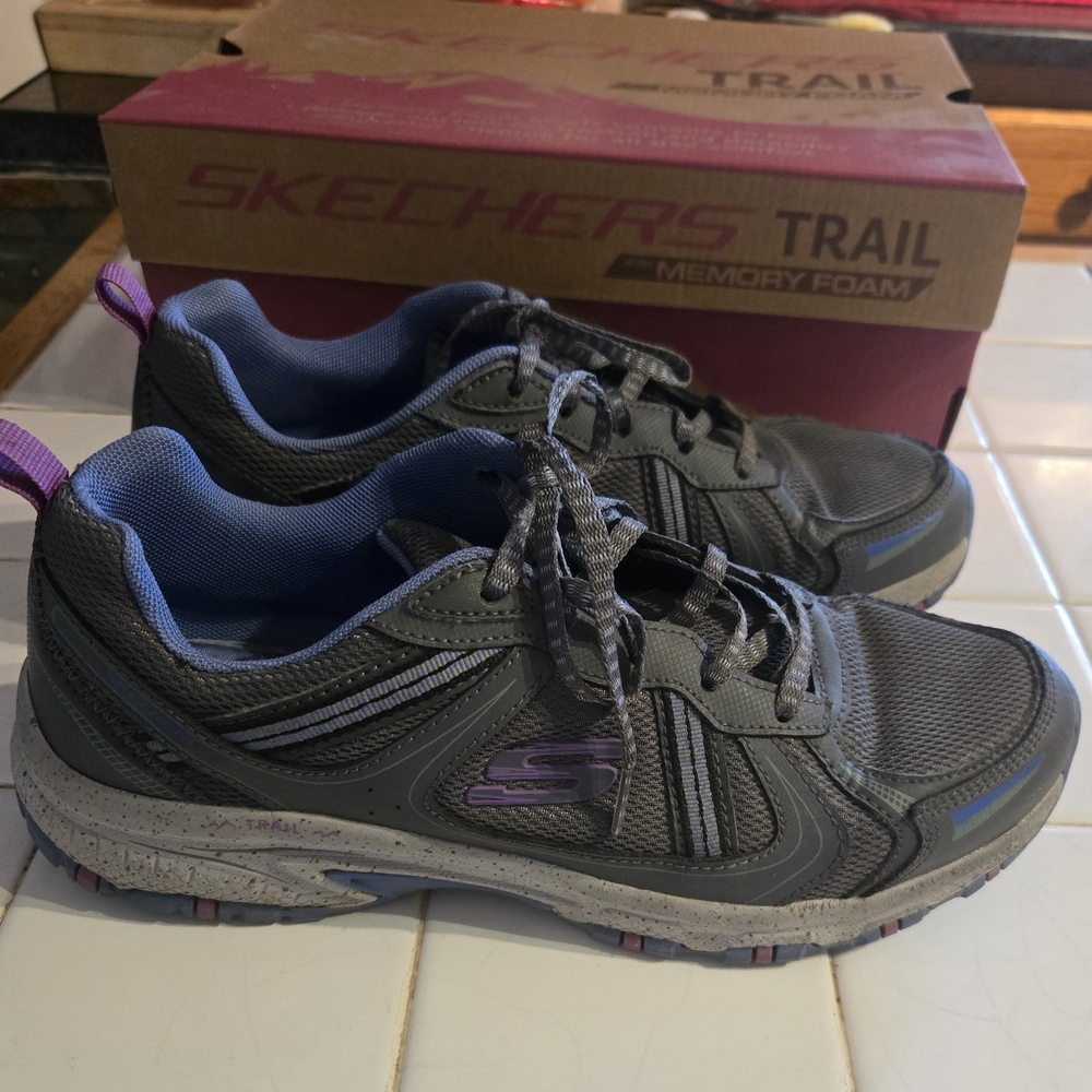 Skechers Hillcrest Vast Trail Walking Sneakers